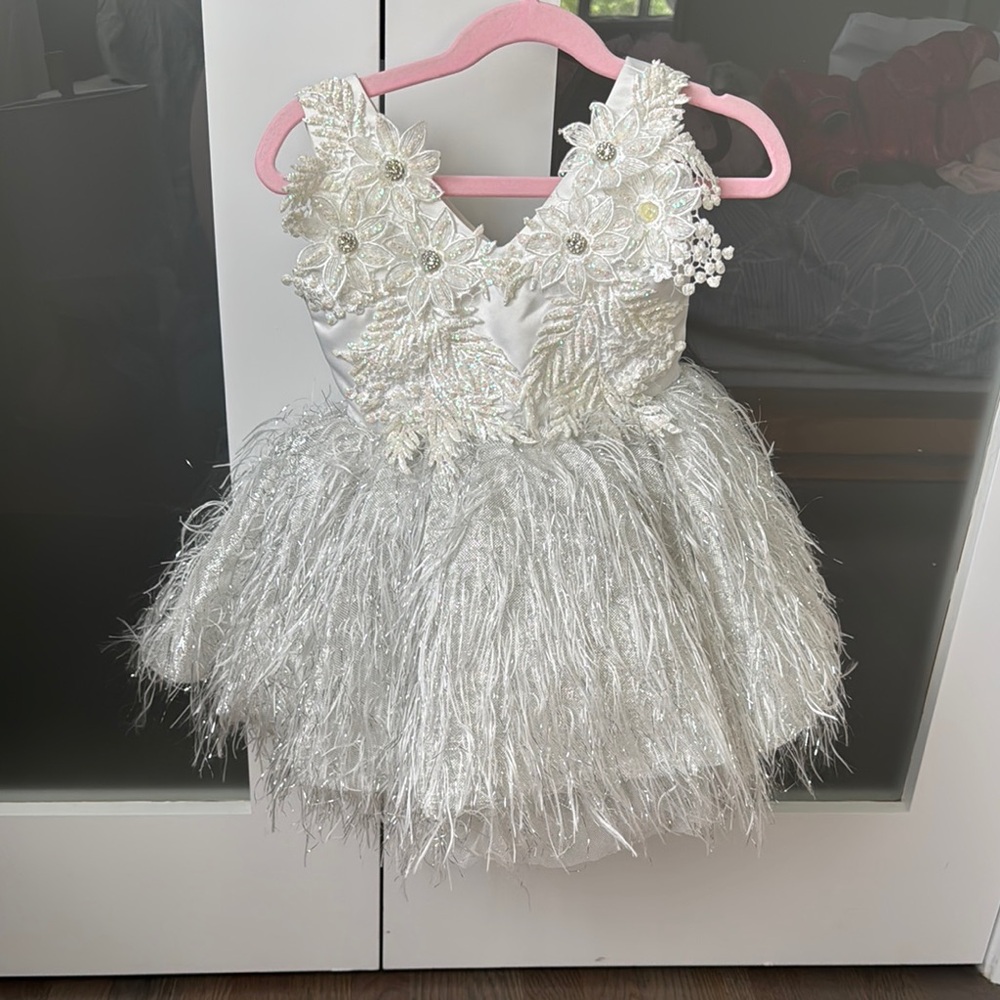 Elegant White Floral Dress
